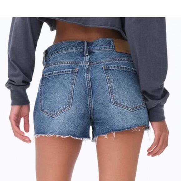 Aeropostale Slouchy Boyfriend Mid Waist Distressed Cotton Denim Shorts sz 2 - Picture 2 of 12